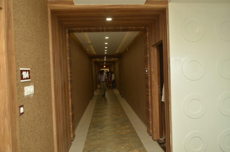 Hotel The Grand Parshwanath Sankeshvar Exterior foto